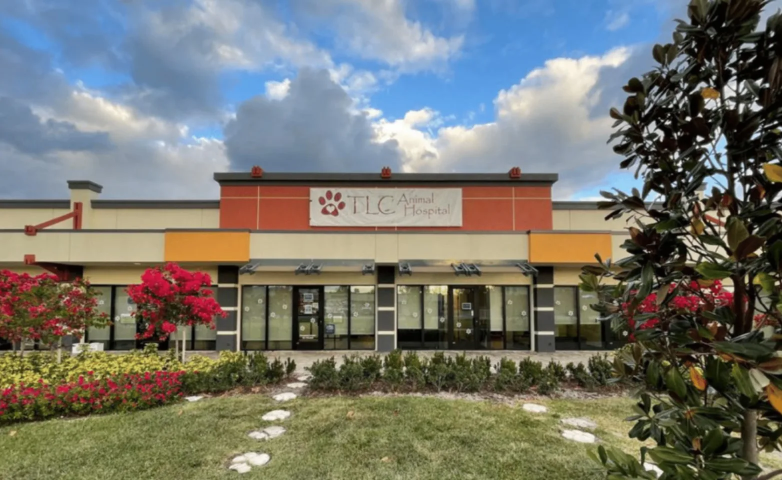 Exterior of TLC Animal Hospital in Boca Raton, FL